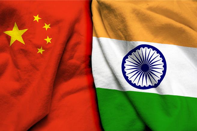 印度財政部稅收局22日發布通報，決定對中國大陸用於切割、標籤或焊接的工業雷射機徵收為期5年的反傾銷稅。（示意圖／shutterstock）