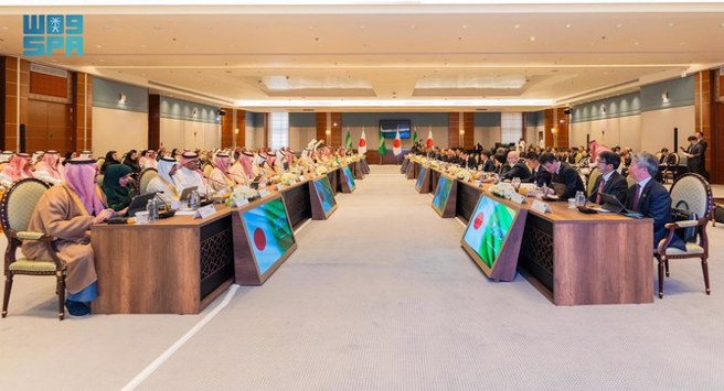 日本與沙烏地阿拉伯簽訂礦產備忘錄，以確定充電電池所需的重要原料供應。(圖/SPA)