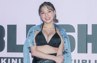 熊熊生了全紀錄  尪剪女兒臍帶曝一家三口合照