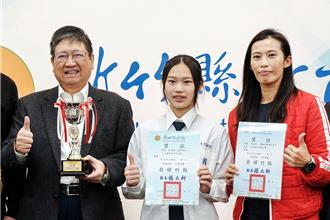 將披國家隊戰袍赴巴林擊劍 楊文科親表揚杜羽蕎