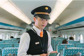 「卡」位高铁！高铁车上补票、购餐 开放信用卡刷卡