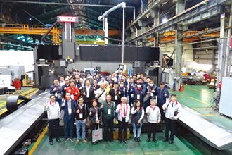 崴立加工機 智慧化、綠能研發亮眼