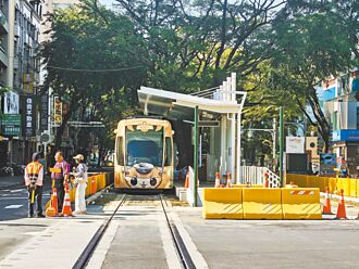 林欽榮讚迷你兵團推動高捷四線齊發