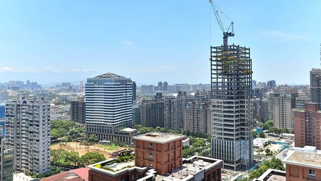 一名网友发现新庄房价上看80万，部分房型还抢不到，好奇可以卖这么快的原因。（示意图／本报资料照）
