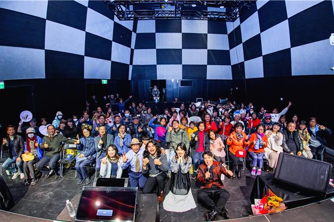 台北流行藝術中心今年9月舉辦歌唱比賽選出前四強，並在日前舉辦專屬演唱會，幫素人一圓明星夢。（北流提供／蔡佩珈台北傳真）