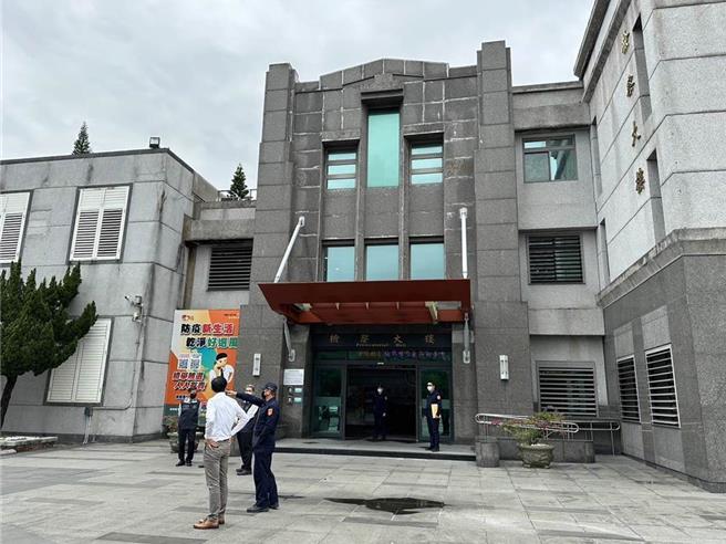 某原住民立委候选人办公室陈姓顾问及巫姓主任，涉嫌招揽花莲及他县原住民远民赴陆旅游接受招待，疑有介选情事，经花莲地检署搜索16处及传唤22人，认为2人涉嫌违反《反渗透法》等罪嫌重大，分别谕知5万元及2万元交保。（本报资料照片）