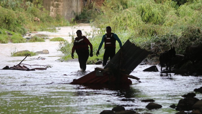 南非雷狄史密斯市發生暴雨和洪災。(圖/X)