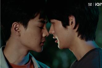 泰BL剧再破天花板！《死党》CP求復合失败竟狠咬命根子
