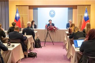 歐媒聯訪／吳釗燮籲歐洲各國 反制大陸貿易脅迫