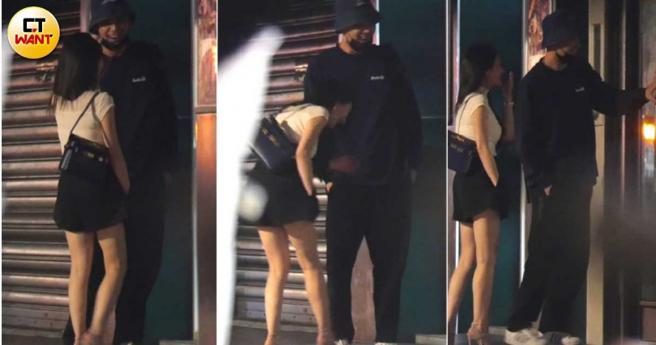 两人又一起前往一处住宅社区，在门外陈零九不知讲了什么，逗得邬又曦笑弯了腰，随后他们进入大门。（图／本刊摄影组）