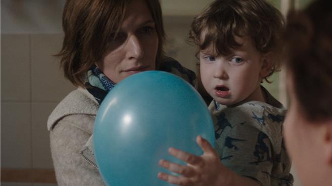 第19届欧洲影展基隆场将自明年元月2日起开幕，将有14部精选优质电影在表艺中心免费放映。图为《抓狂妈咪又一天》剧照。（欧洲经贸办事处提供／张志康基隆传真）