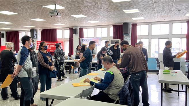 屏東「潮州春節市集」特區競標27日開標，一共創下4項新紀錄，公所預估，屆時人潮將上看30萬人次。（謝佳潾攝）