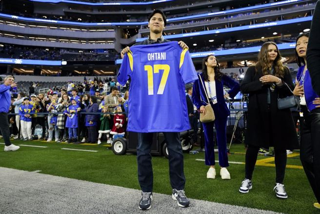 道奇球星大谷翔平问候公羊队球迷。（美联社资料照）