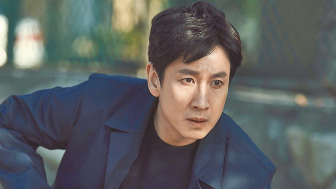 李善均大學同窗PO文悼念，稱他非常善良。（Apple TV+提供）