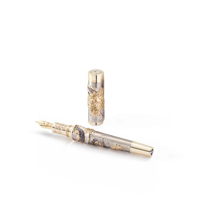 万宝龙生肖与符号系列龙年限量款8钢笔，欧元18万5000元（约600万台币）。（Montblanc提供）