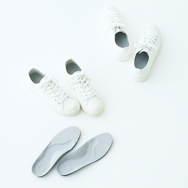 2023无印良品「服饰配件类」销售金额第1名-拨水加工有机棉舒适休閒鞋 ，890元。（MUJI提供／古明弘台北传真）