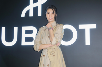 孫瑩瑩離婚3年不藏了  「19歲鮮肉」親下廚又送愛馬仕