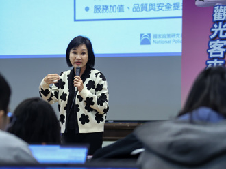 27年教学生涯画句点！柯志恩申请提前退休  喊话「他们」：皮绷紧