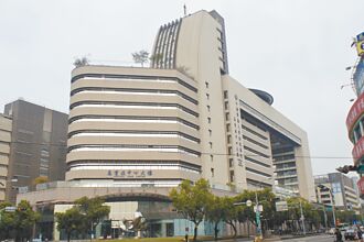 中國附醫加薪最高2成 5000員工受惠