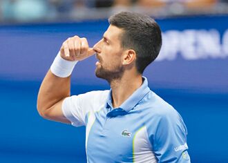 网球》布雷迪鼓舞 乔帅想打到40岁