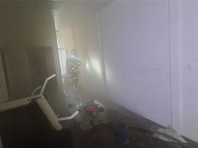 湖口28日清晨发生住宅火警，新工分队长游尚桦受困殉职。（竹县消防局提供／邱立雅竹县传真）