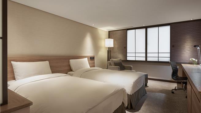 老爷会馆携手「点争鲜」推「点食尝鲜」住房专案，双人一泊二食每晚最低3299元起。(老爷酒店集团提供)