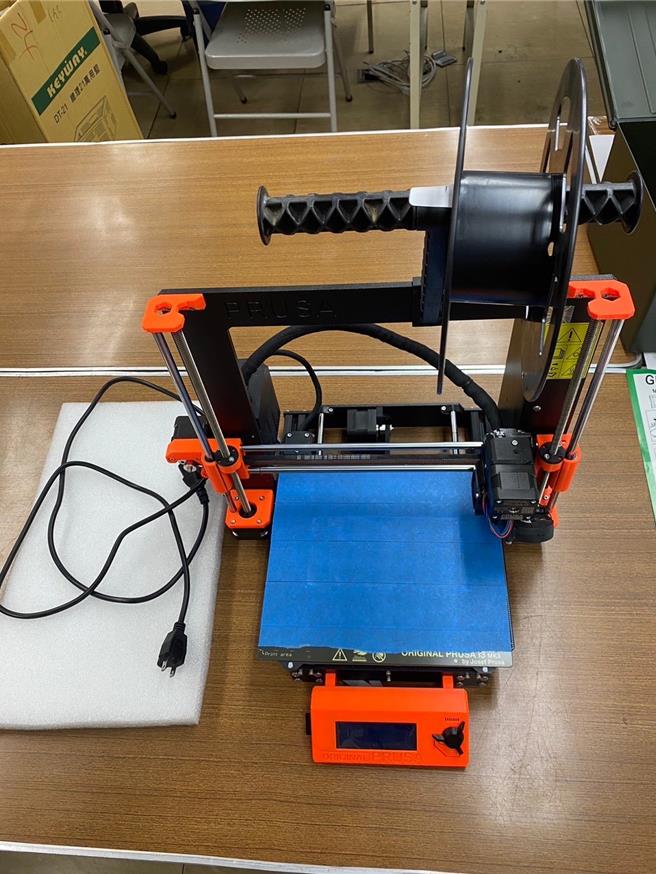 警方查扣到3D列印機。（翻攝照片／林郁平台北傳真）