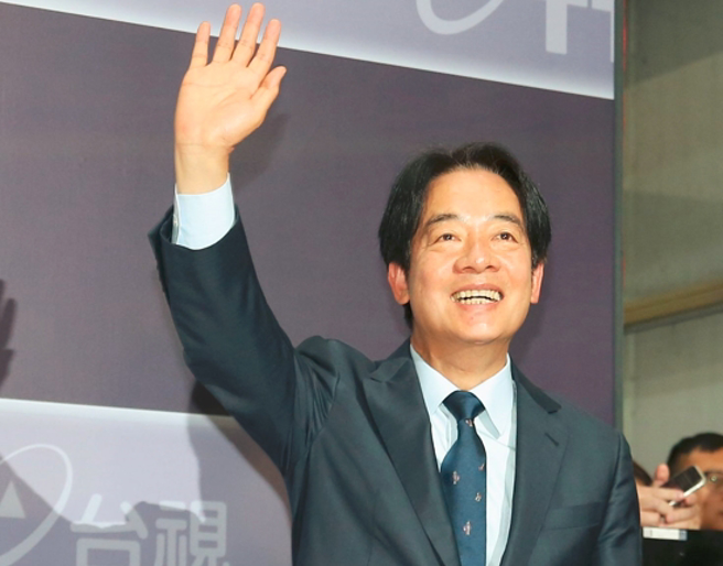 中選會28日舉行第三場總統候選人電視政見發表會，民進黨總統候選人賴清德抵達會場。（杜宜諳攝）