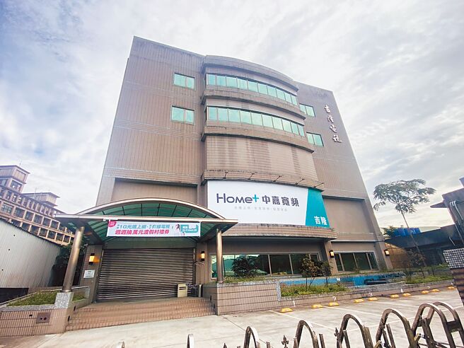 基隆市选委会27日宣布，明年1月5日晚间7时举办基隆市立委候选人政见发表会，据了解6名候选人都将出席。（张志康摄）