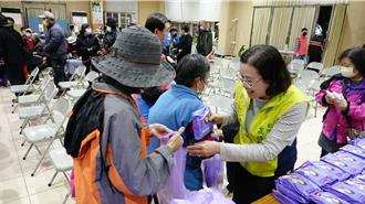 年關歲末點燈祈福 隆冬送暖關懷弱勢族群