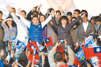 房事攻防火熱 夫人牌提前開打