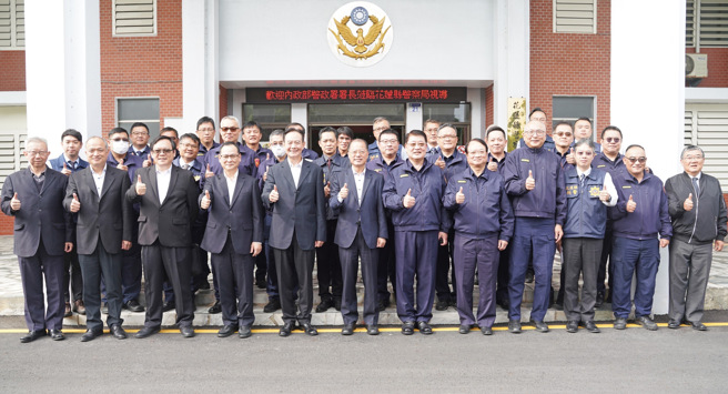 警政署長黃明昭訪視花蓮警，期勉落實選前安維及查賄工作。（翻攝畫面）