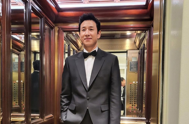 李善均死前陳述報告書中，控訴警方立場偏頗女室長。（圖／hoduent Instagram）