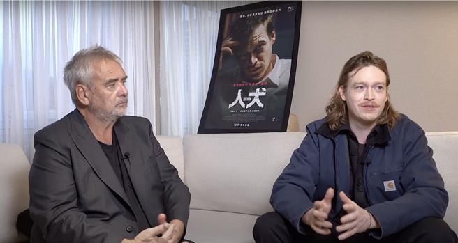 盧貝松（左起）、卡賴伯蘭李瓊斯接受專訪，吐露拍片幕後心聲。（傳影互動提供）