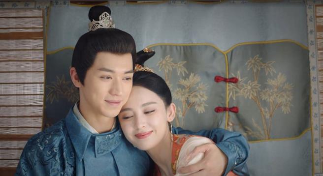 《风起西州》古力娜扎、许魏洲甜蜜戏满满。（MyVideo提供）