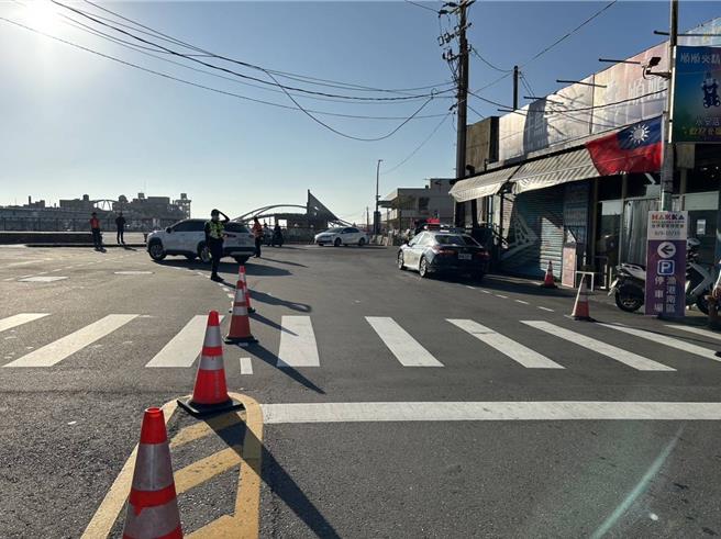 元旦连假将至，桃园市杨梅警方于观光景点与重要路段规画交通疏导措施。（翻摄照片／蔡明亘桃园传真）