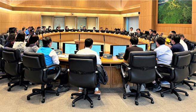 新北市某国中发生校园暴力事件，新北市府强化校园安全，今（29）日由新北市副市长刘和然代理市长主持「新北市强化校园安全网络专家谘询会议」。（新北市教育局提供）