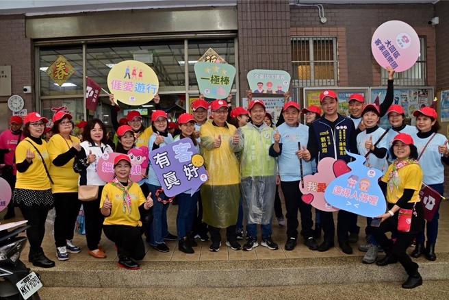 大园民眾热情响应还我母语日讲客游行。（大园区公所提供／蔡明亘桃园传真）