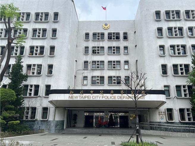 新北市某国中少年持弹簧刀攻击男同学造成大量失血致死，被新北地方法院少年法庭裁定收容，目前案件由少年法庭调查中。据透露，该少年常进出警局，是辖区派出所头号人物，连隔壁派出所都认识，更是邻居头痛人物。图为新北市政府警察局。（资料照）
