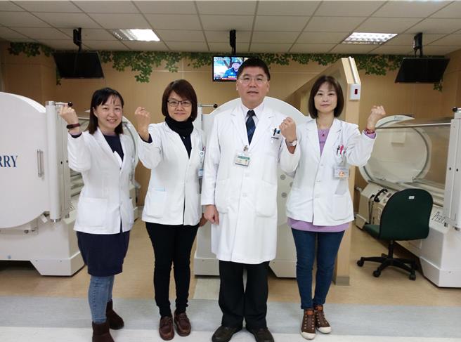 大千高压氧中心提供24小时单人舱服务，提供即时的高压氧治疗。（大千医院提供／谢明俊苗栗传真）