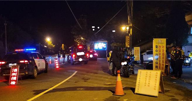 和平警分局等权责单位29日共同执行「环、警、监联合稽查」，取缔噪音超跑、大型重机车及违规改装车辆。（警方提供）