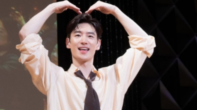 「SBS演技大赏」李帝勋得奖感言掀韩网议论。（图／翻摄自threads @leejehoon_official）