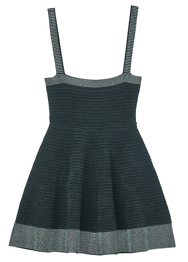 Sandro黑色水钻肩带连身裙，1万3790元。（Sandro提供）