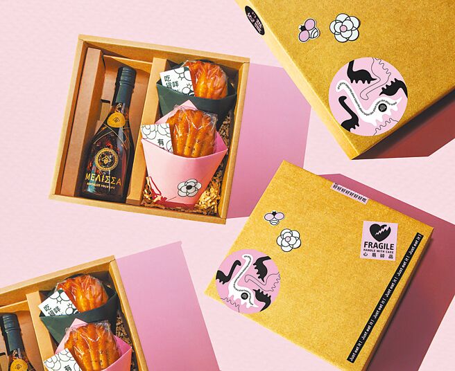 南港老爺行旅首推限量「玫瑰旅人禮盒」，內有頂級MELISSA皇后玫瑰蜂蜜與手做巨大瑪德蓮。（老爺酒店集團提供）飲酒過量 有害健康