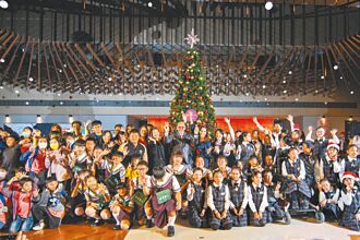 台南大員皇冠假日酒店傳愛到偏鄉