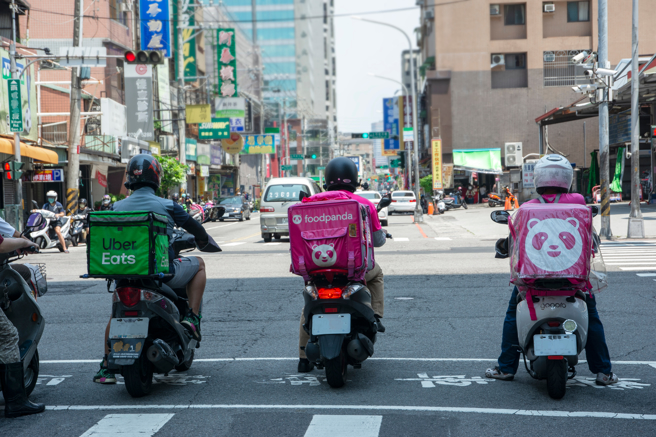 Uber Eat和foodpanda今配合各县市跨年活动管制区域，暂停外送。（图／示意图，达志影像）