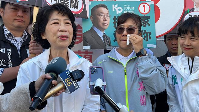 受访时谈到柯文哲农地争议，柯美兰哽咽表示近来繁忙，想到父母还是感到亏欠。（王惠慧摄）