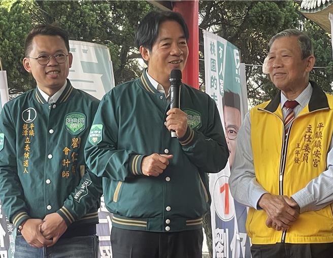 民进党总统候选人赖清德(中)，今重申支持公开高端合约。(吕筱蝉摄)