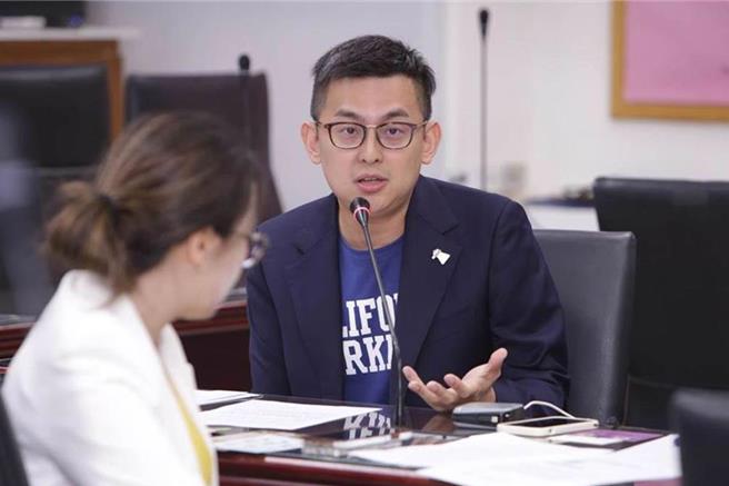 民進黨發言人兼新北市議員卓冠廷。（卓冠廷辦公室提供）