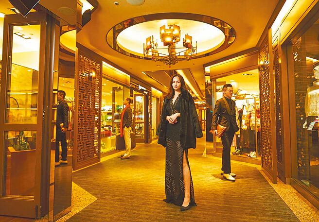 這條隱密而華麗的街道是過去貴婦的私房購物路線。圖／台北福華大飯店提供